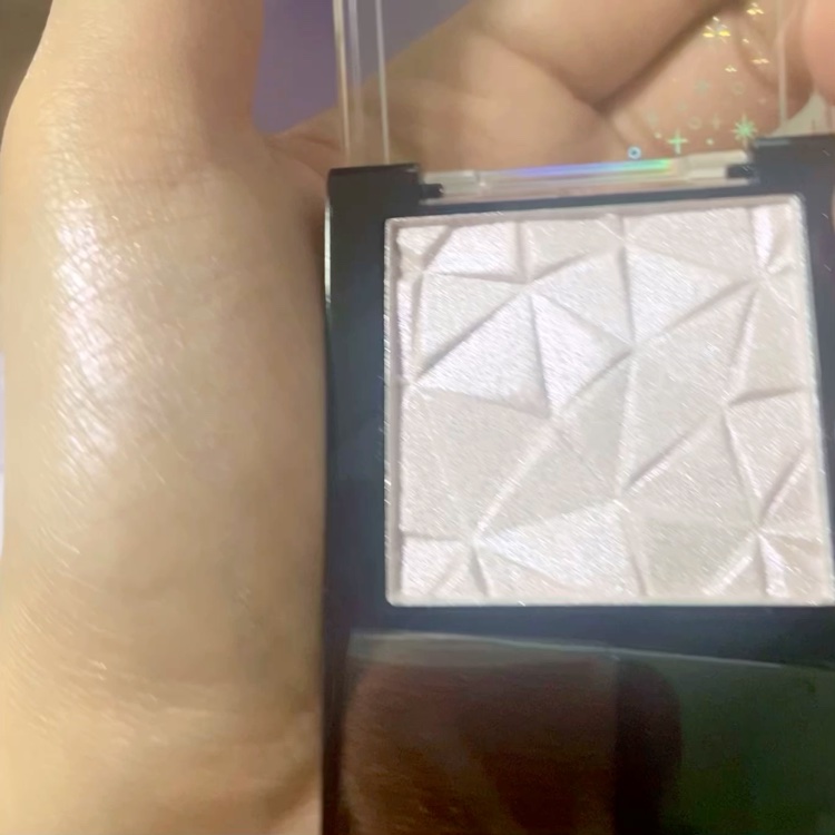 グロウチーク＆ハイライター/Dolly Angel/パウダーハイライトを使ったクチコミ（2枚目）