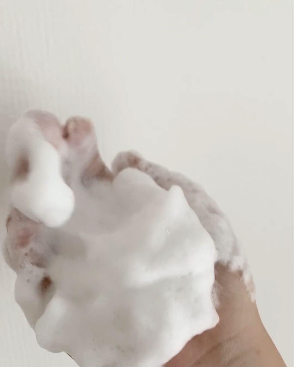 ブライト ソープ/IGNIS/洗顔フォームの動画クチコミ2つ目