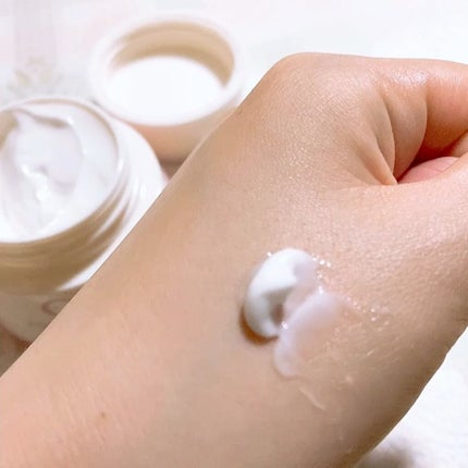 ホワイトロジー クリーム/エクイタンス/フェイスクリームの人気ショート動画