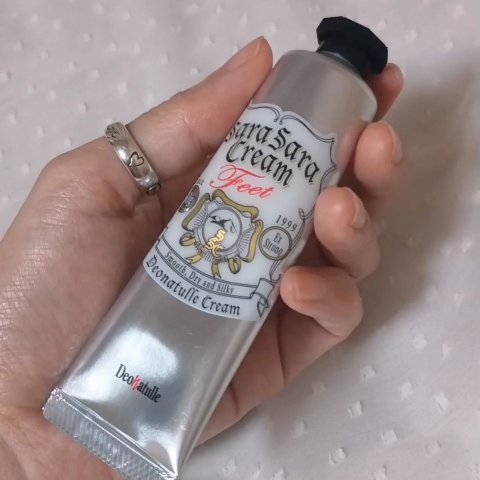 薬用足指さらさらクリーム/デオナチュレ/デオドラント・制汗剤を使ったクチコミ（3枚目）