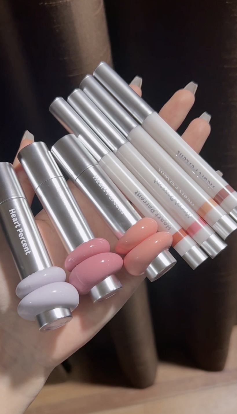 HeartPercentにNewColor⋆✦
⁡
︎︎︎︎︎︎\☑︎DoteOnMoodLipPencil⑦⑧⑨⑩が仲間入り/
なめらかマットで唇を立体的に可愛くしてくれる
12時間滲みにくく落ちにくいから、飲み会デートにも🌹
垢抜けさ