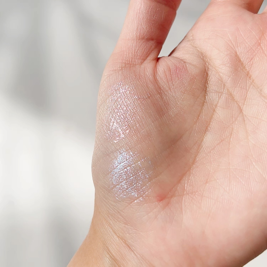 グリッターアイカラー/DAISY DOLL by MARY QUANT/グリッターを使ったクチコミ（3枚目）