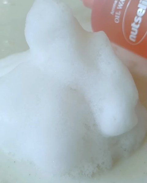 アロマナッツスリムフィットオイルウォッシュ/nutseline/ボディソープの動画クチコミ5つ目