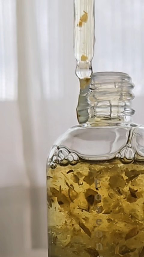 [ブランドゥブ] ヌボンセル ドクダミグリーンエナジーエッセンストナー/BLANC DUBU/化粧水の人気ショート動画