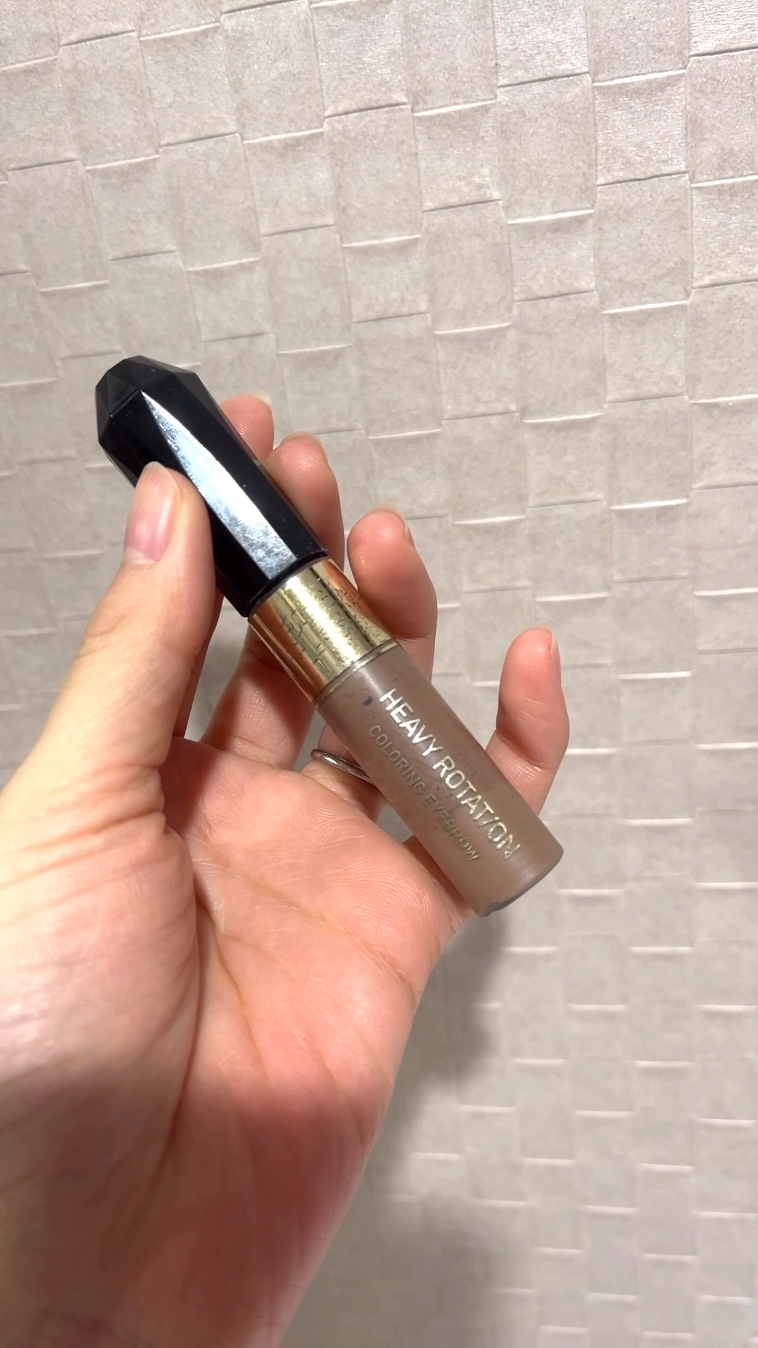 ヘビーローテーション カラーリングアイブロウEX/ヘビーローテーション/眉マスカラを使ったクチコミ（1枚目）