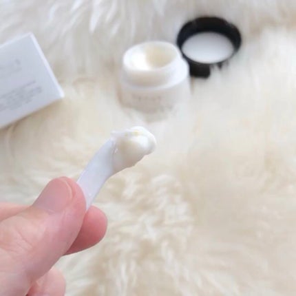 Venus VC WHITENING CREAM/Venus SKIN/フェイスクリームの動画クチコミ2つ目