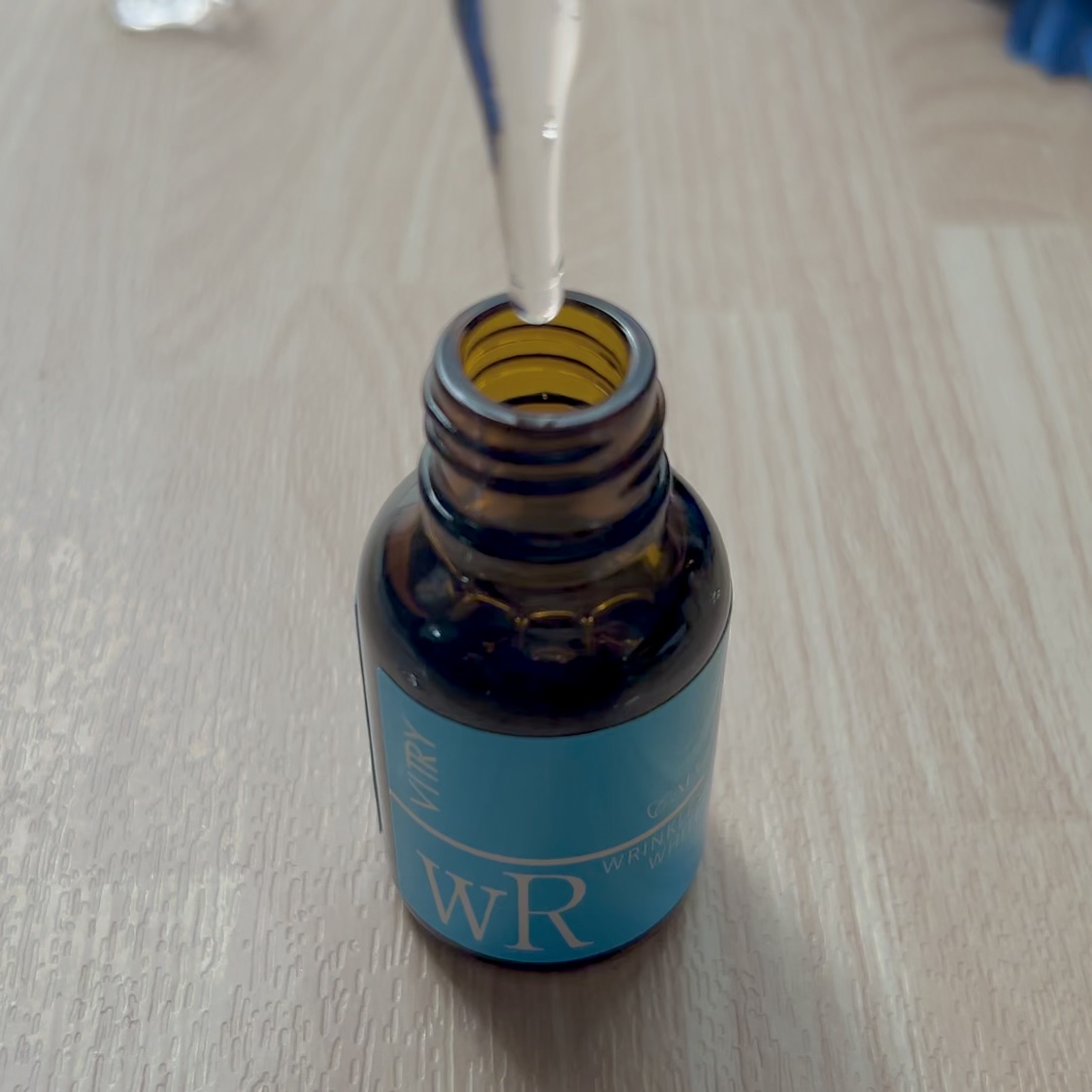 薬用シワ改善美白原液/VITRY/美容液を使ったクチコミ（3枚目）