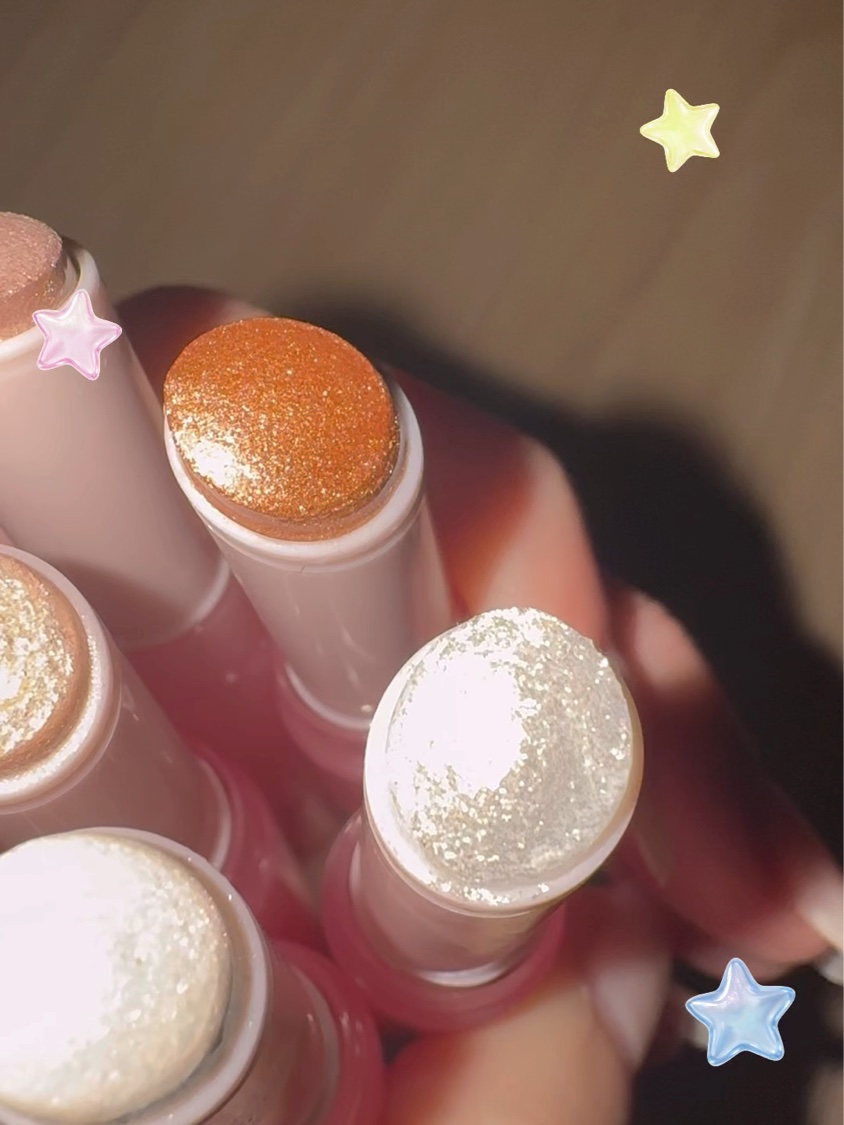 カラーグラム ぷるんジェリービームスティック 05 ときめきピンク/Colorgram/グリッターを使ったクチコミ（2枚目）