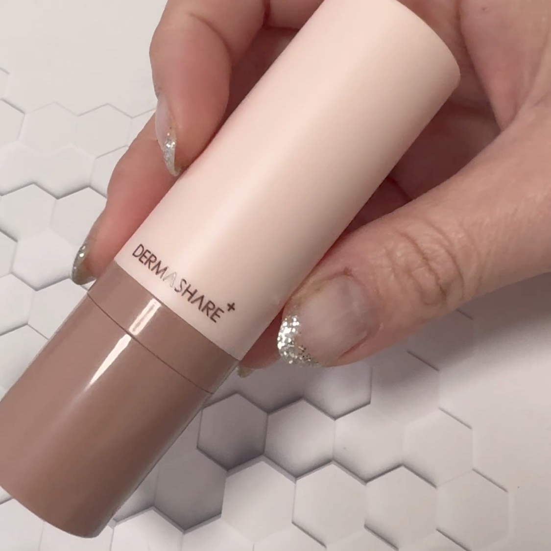 ヴィーガンナチュラルカバースティックファンデーション/DERMASHARE/その他ファンデーションを使ったクチコミ（3枚目）