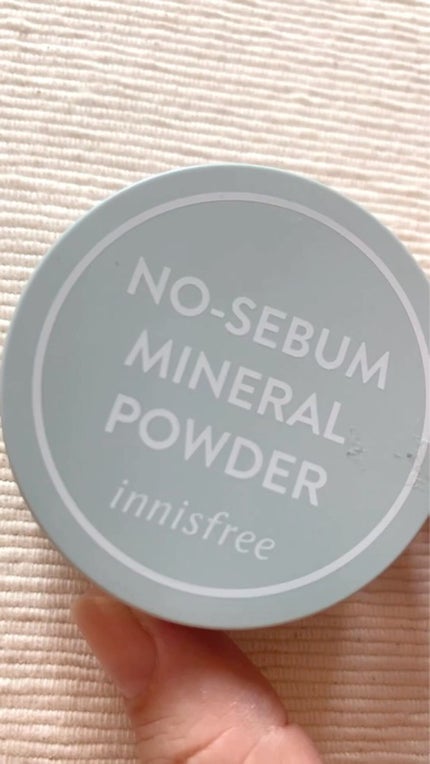 ノーセバム ミネラルパウダー N/innisfree/ルースパウダーの人気ショート動画