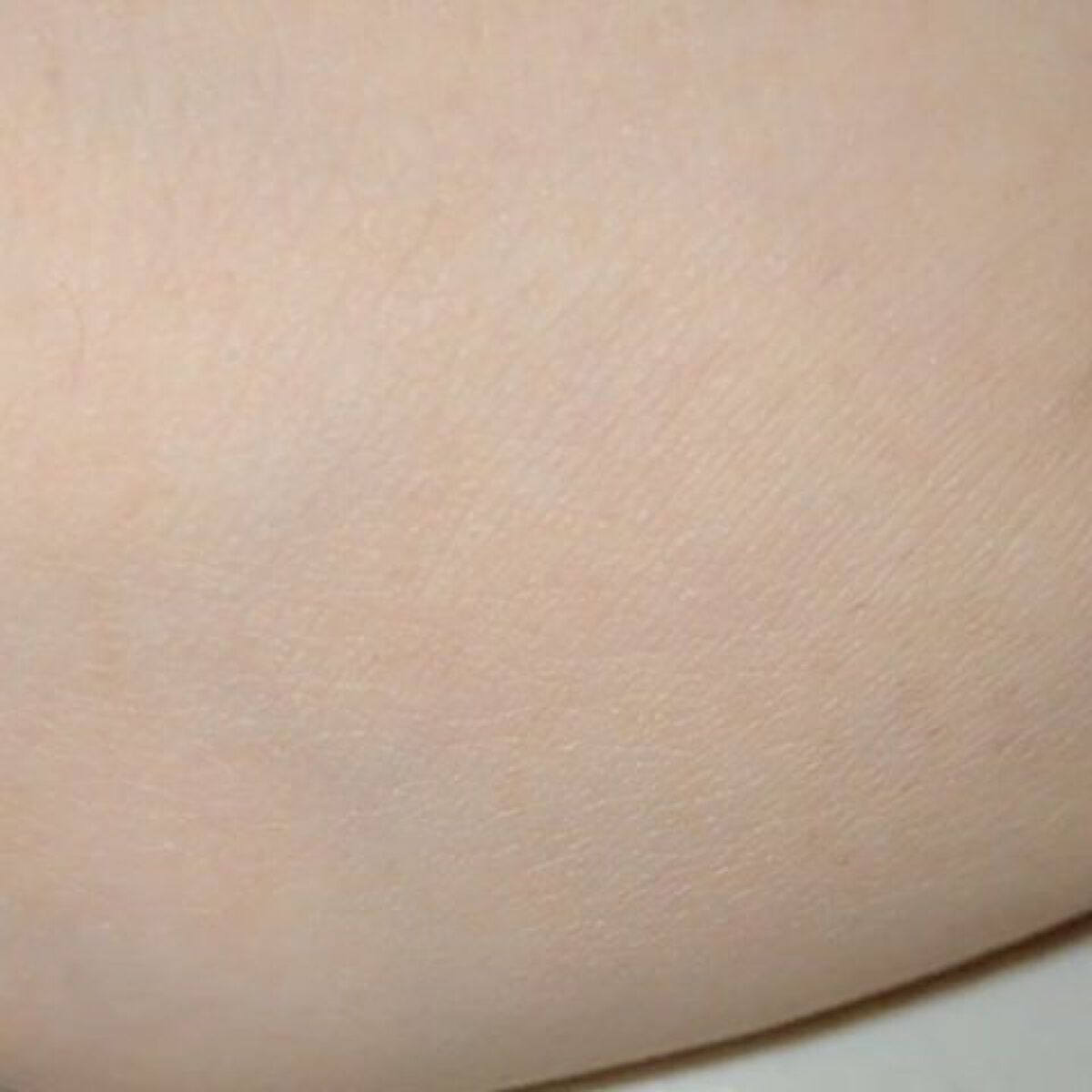 トーンアップシュークリーム/MILCOTT/化粧下地の動画クチコミ4つ目