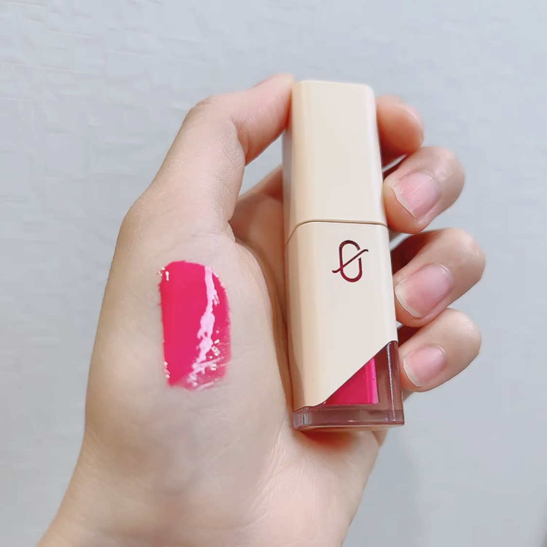 mood glow tint/Coralhaze/口紅の動画クチコミ1つ目