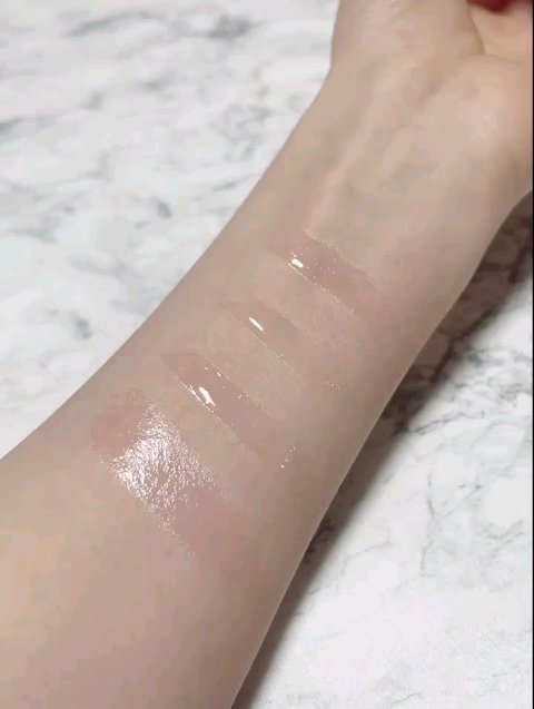 エッセンス リッププランパー/Visée/リッププランパーを使ったクチコミ（3枚目）