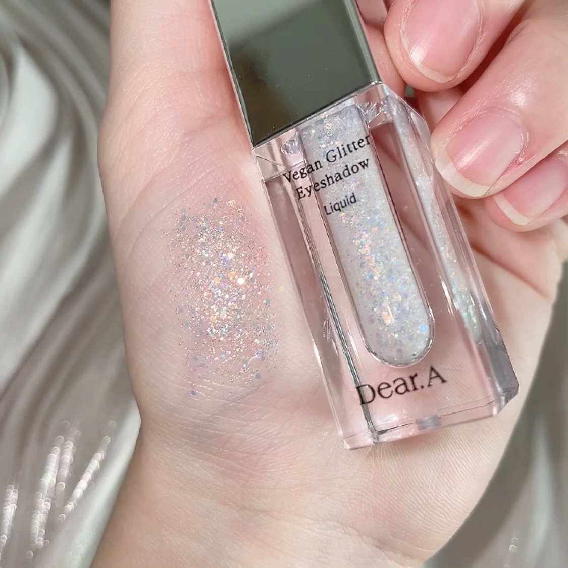 グリッターアイシャドウ/Dear.A/グリッターの動画クチコミ4つ目