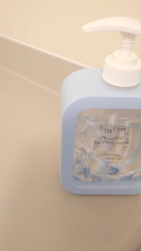 ザ マイルディスト クレンジングウォーター/TIRTIR(ティルティル)/クレンジングウォーターの動画クチコミ1つ目