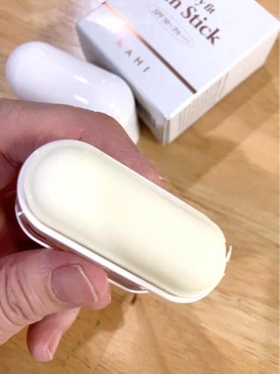 エアリーフィットサンスティック/KAHI/日焼け止めスティックを使ったクチコミ（2枚目）