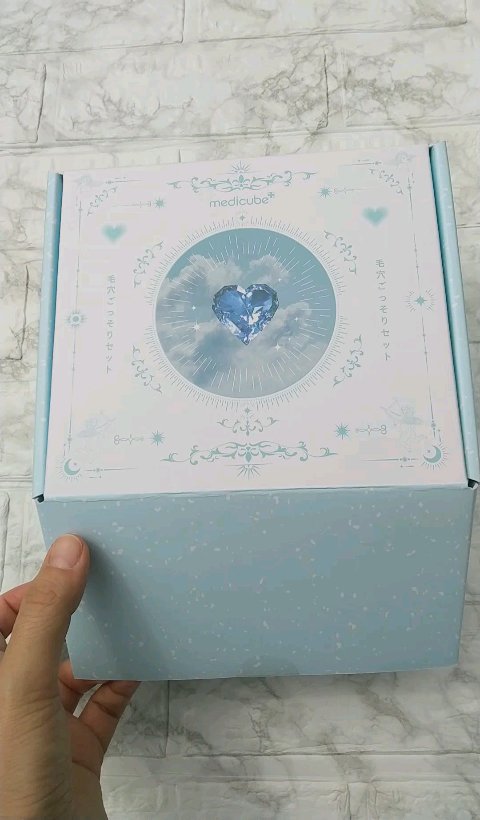 MEDICUBEのスキンケア・基礎化粧品 ゼロ毛穴パッド 2.0他、3商品を使っ
