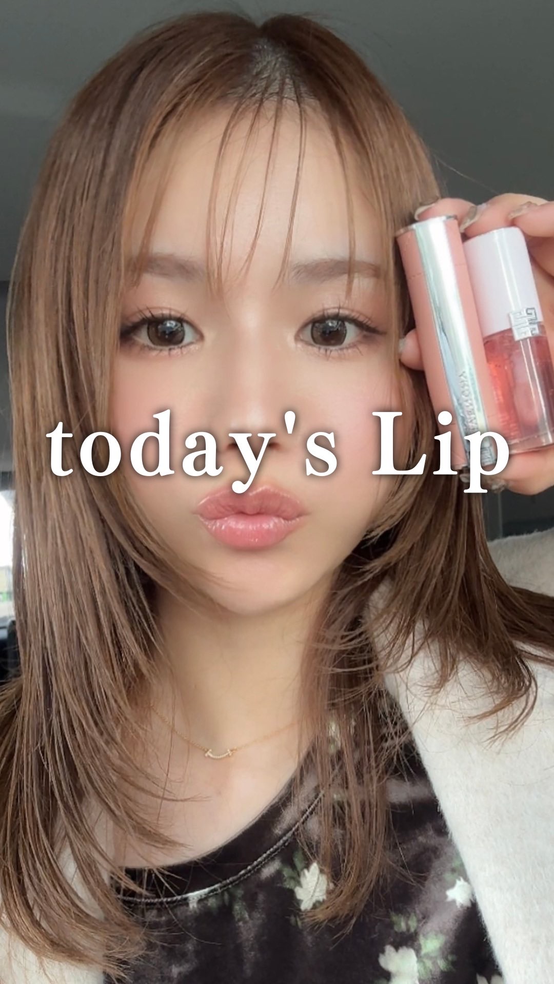 ローズ・パーフェクト・シャイン/GIVENCHY/口紅の動画クチコミ2つ目