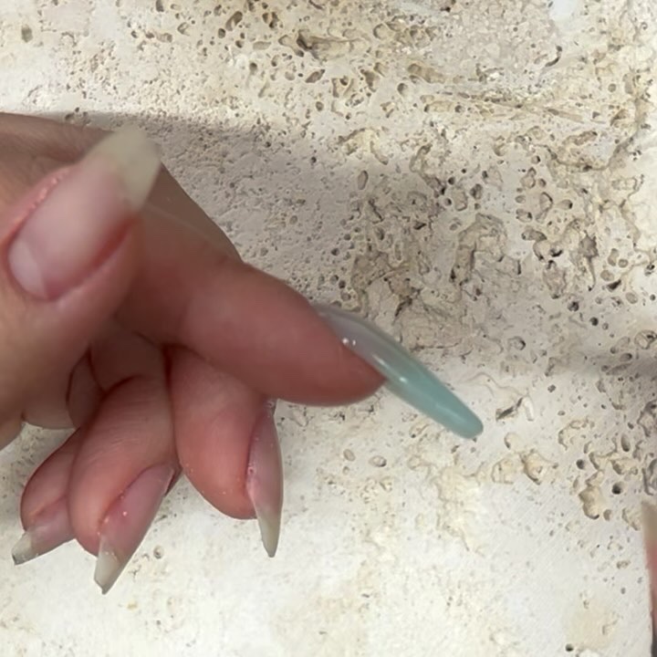 ネイル工房 Poly&Clay/ネイル工房/ジェルネイルの動画クチコミ2つ目