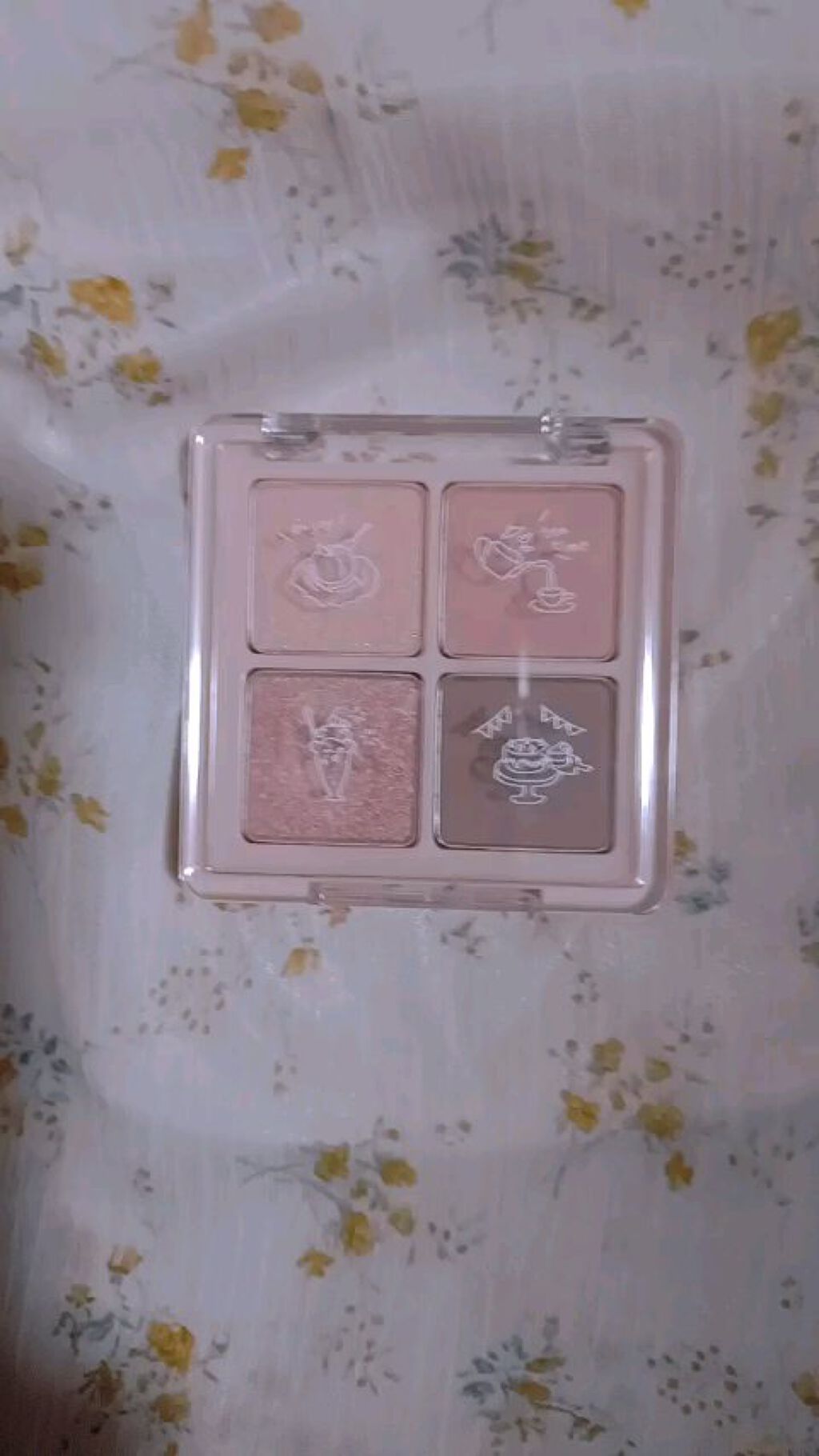 1つ前の投稿のアイパレットです