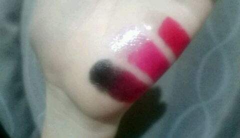 リップ ルージュ V/ANNA SUI/口紅の動画クチコミ1つ目