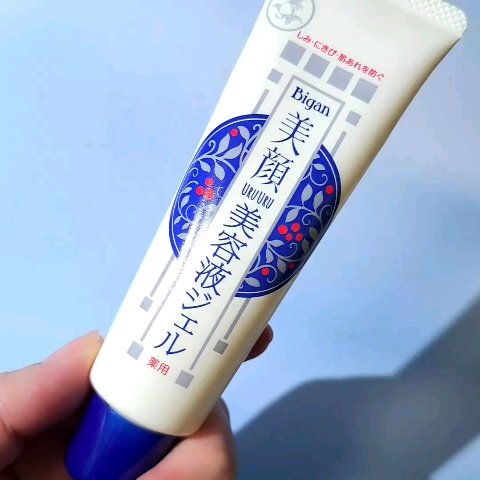 明色美顔 薬用美白美容液ジェル/美顔/フェイスクリームの動画クチコミ2つ目