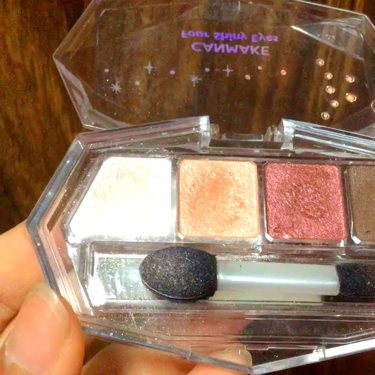 フォーシャイニーアイズ/キャンメイク/アイシャドウパレットの動画クチコミ1つ目