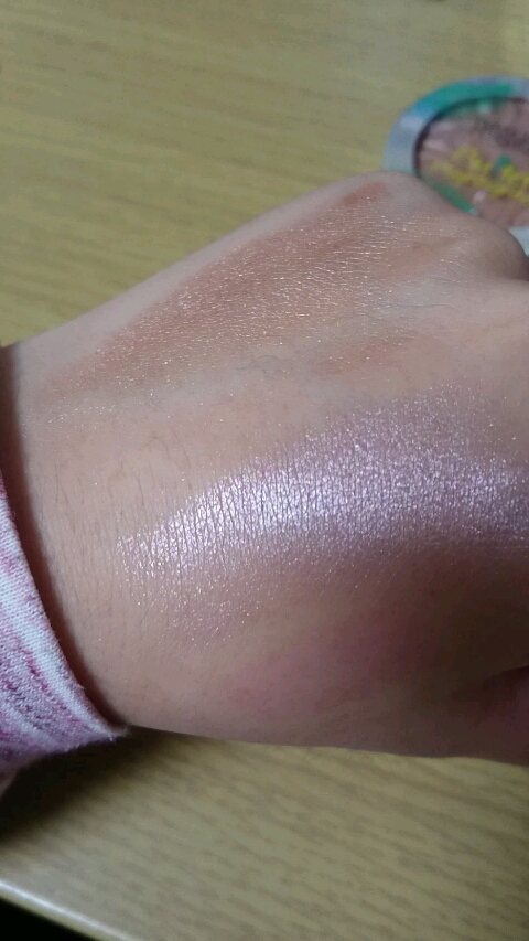 バターハイライター/PHYSICIANS FORMULA/クリームハイライトの動画クチコミ3つ目