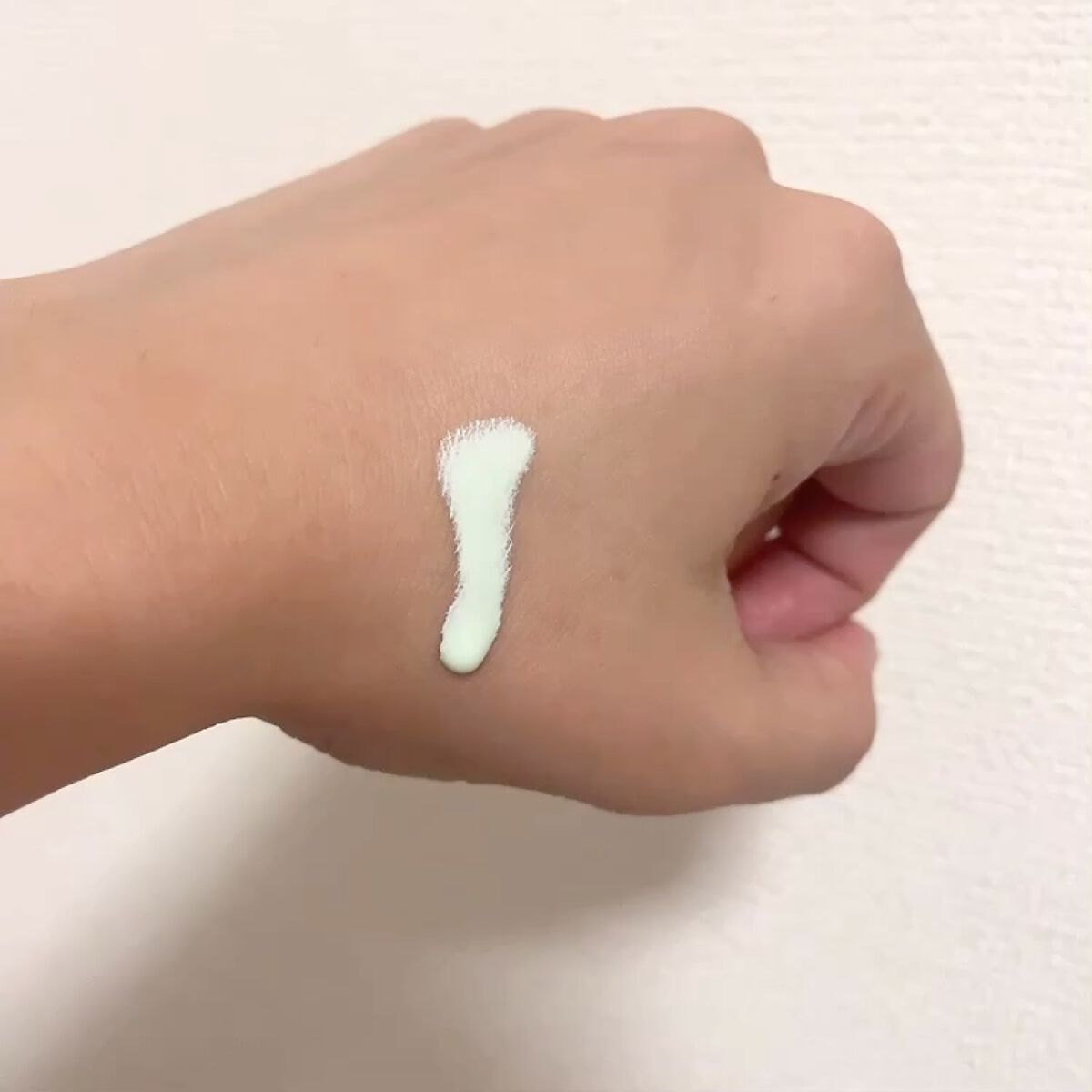 セカンドスキントーンアップベース ミューテッドグリーン/hince/化粧下地を使ったクチコミ（3枚目）