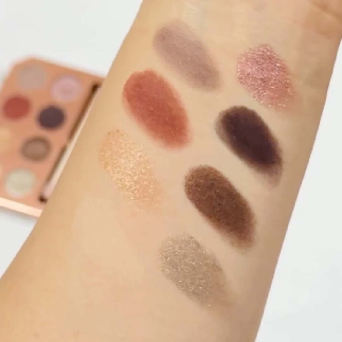 メズマライジング モーメント コレクション パレット/DEAR DAHLIA/アイシャドウパレットの動画クチコミ2つ目