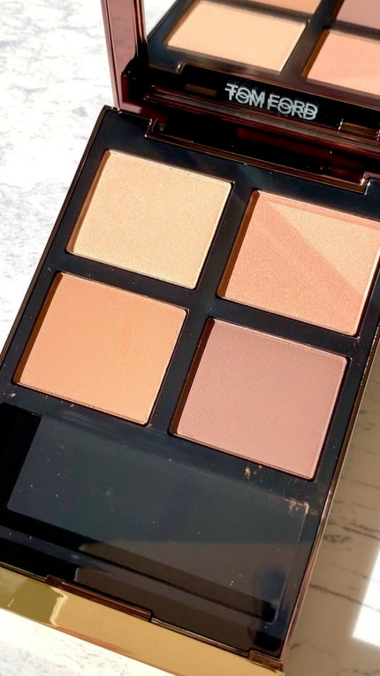 アイ カラー クォード/TOM FORD BEAUTY/アイシャドウパレットの人気ショート動画