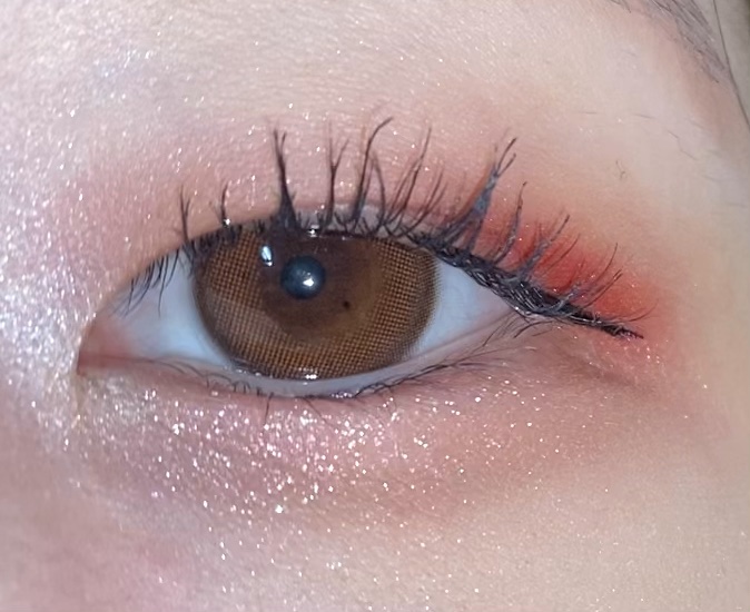 アンドバイロムアンド　グラッシーアイグリッター/&nd by rom&nd/グリッターの人気ショート動画