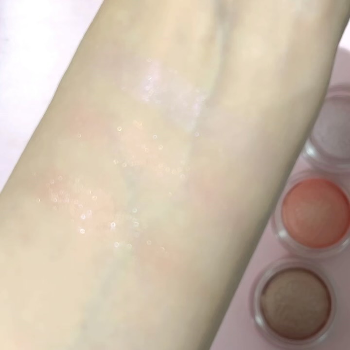 ポール & ジョー シマリング アイカラー/PAUL & JOE BEAUTE/単色アイシャドウの動画クチコミ2つ目