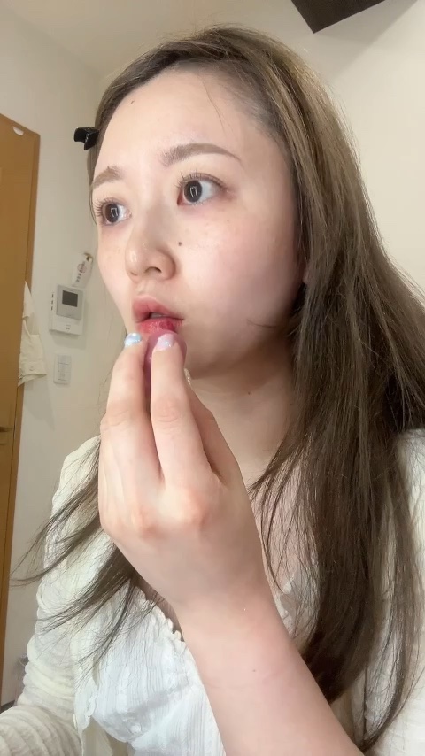 ロウグロウジェルティント/hince/リップティントの動画クチコミ2つ目
