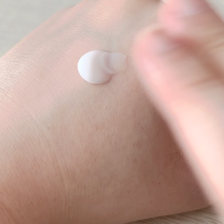 チェリーストロベリー ハンドクリーム /L'OCCITANE/ハンドクリームの動画クチコミ2つ目