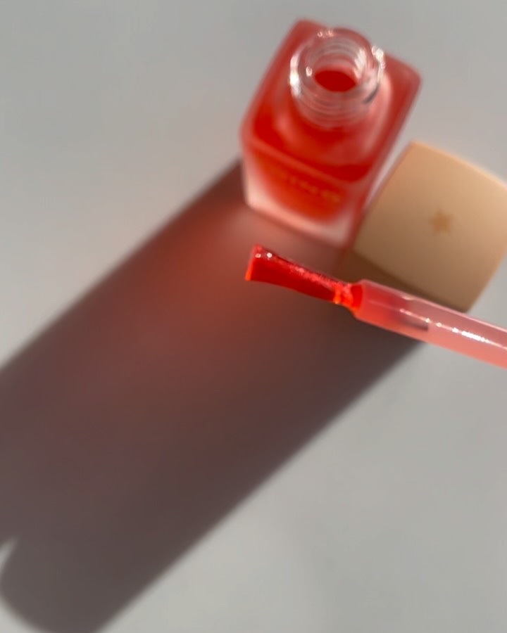 001 ヴィーガンティンテッドネイルハードナー/FOIND/ネイル用品を使ったクチコミ（2枚目）