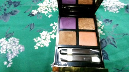 アイ カラー クォード/TOM FORD BEAUTY/アイシャドウパレットの人気ショート動画