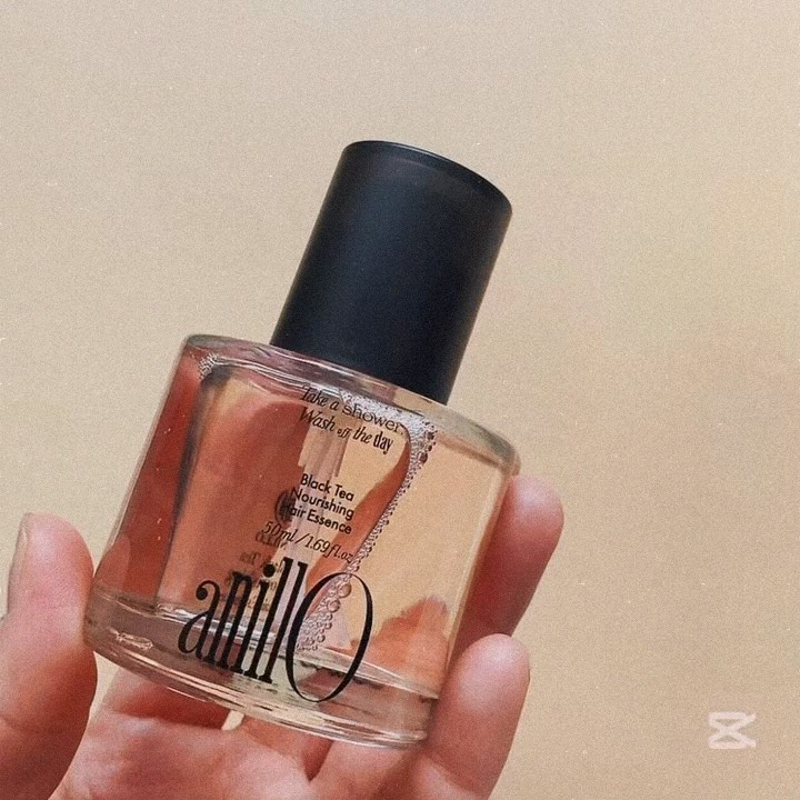 ブラックティーナリッシングヘアエッセンス/ANILLO/ヘアオイルを使ったクチコミ（1枚目）