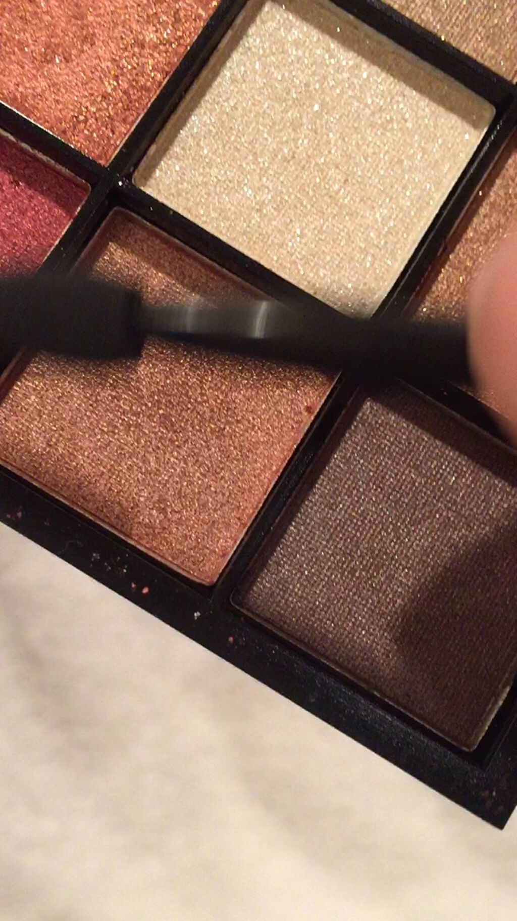 UR GLAM　BLOOMING EYE COLOR PALETTE/U R GLAM/アイシャドウパレットの人気ショート動画