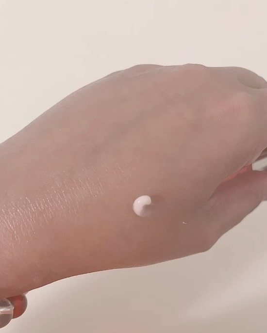 リンクルバイブワインアイクリーム/MEDITHERAPY/アイケア・アイクリームを使ったクチコミ（3枚目）