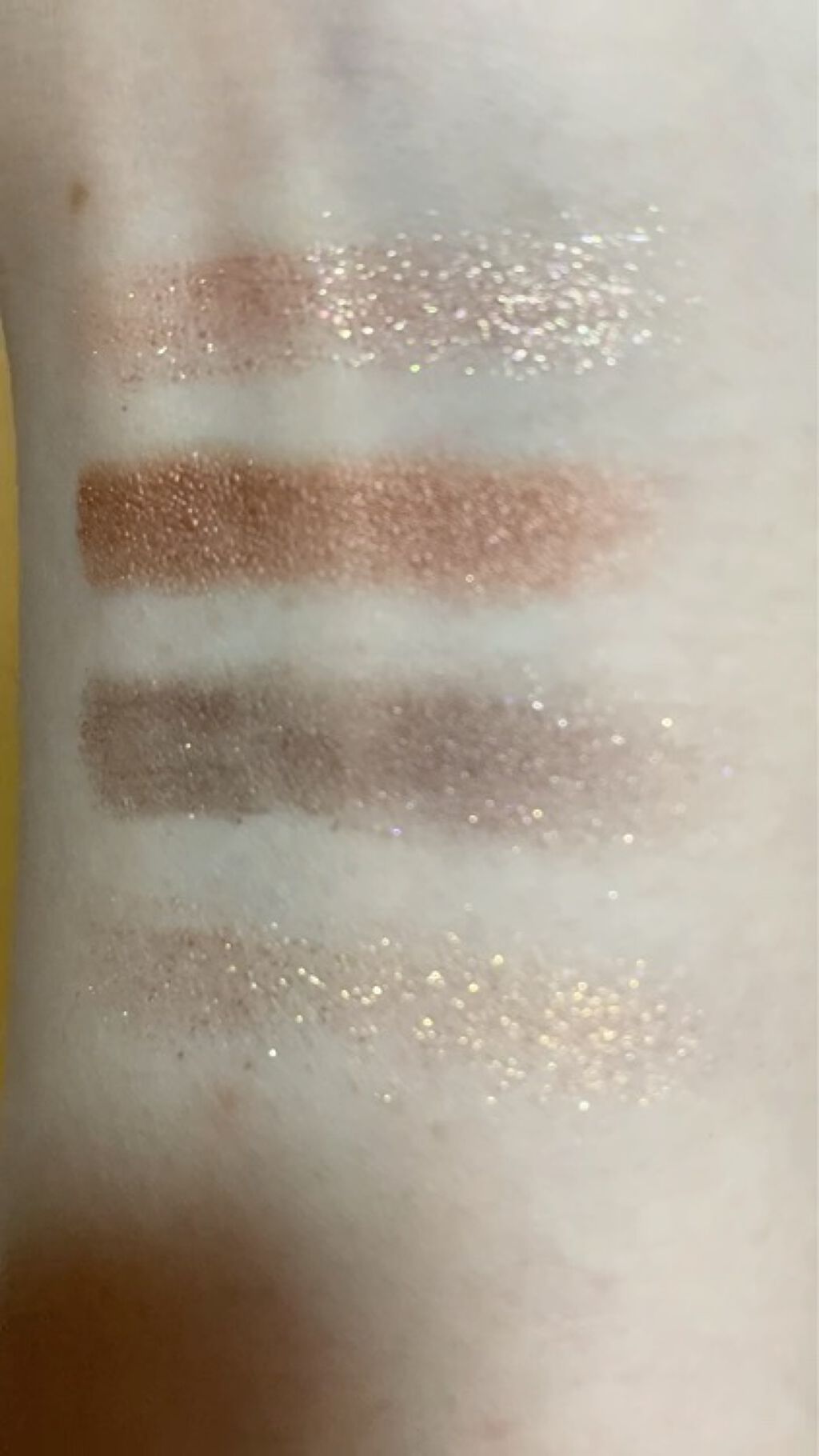 ETERNAL ROSE EYE QUAD/REVOLUTION PRO/アイシャドウパレットの動画クチコミ1つ目