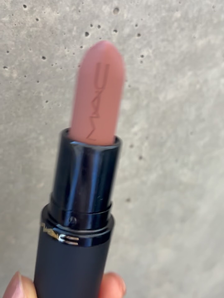 パウダー キス リップ + チーク ムース/M・A・C/口紅を使ったクチコミ（3枚目）