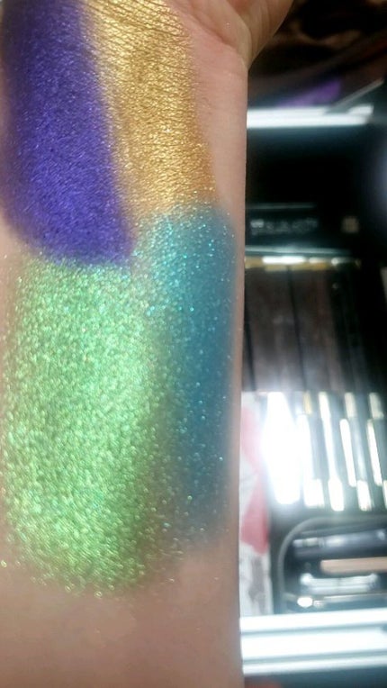 BLITZ ASTRAL QUAD/PAT McGRATH LABS/アイシャドウパレットを使ったクチコミ(3枚目)