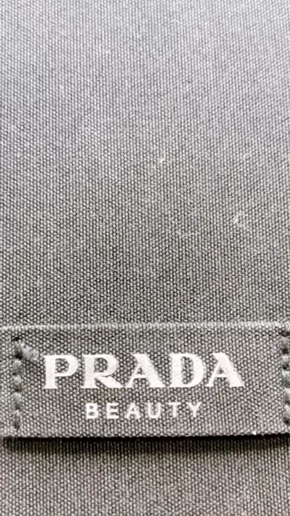 リヴィール スキン ファンデーション/PRADA BEAUTY/リキッドファンデーションを使ったクチコミ（1枚目）