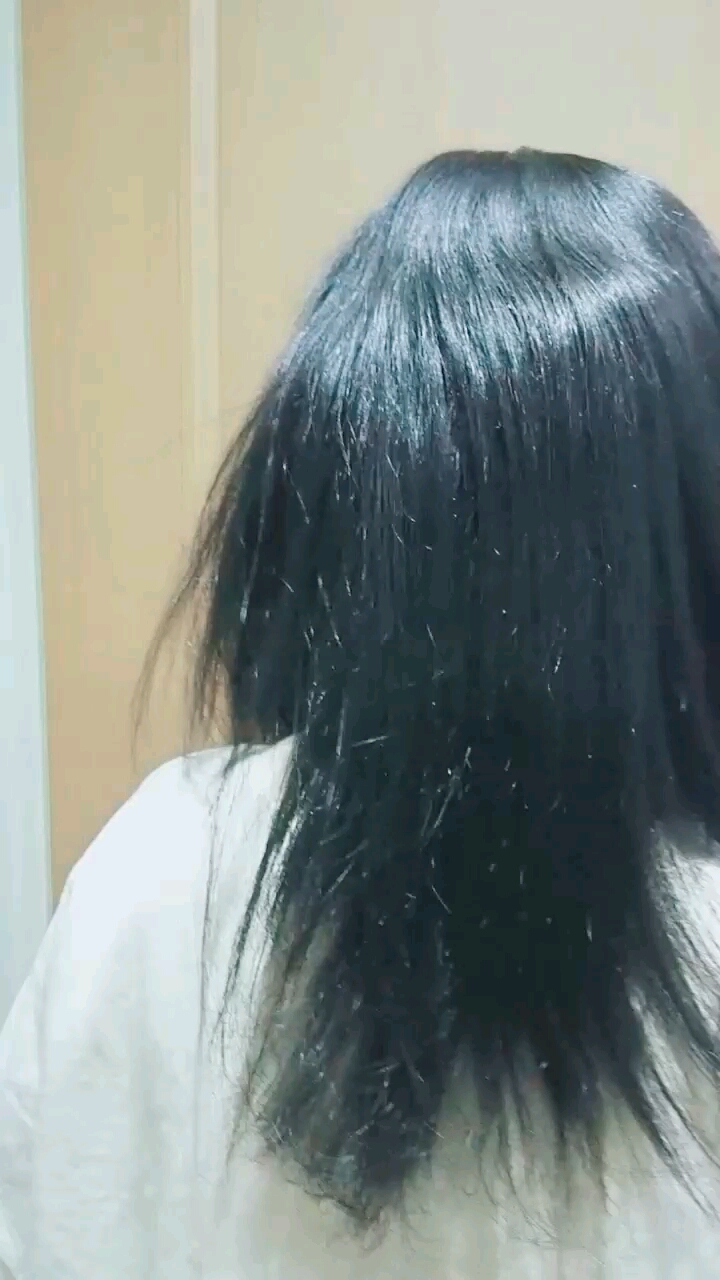 サロンエリート/TANGLE TEEZER/ヘアブラシの動画クチコミ2つ目