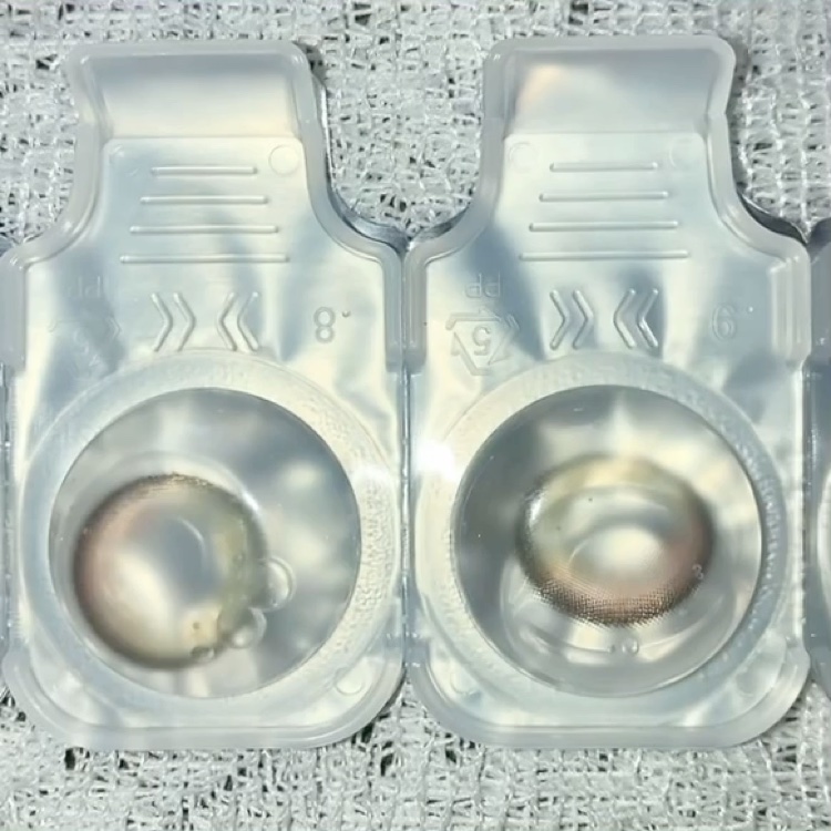 ハローサンシャイン/Hello Sunshine/カラーコンタクトレンズを使ったクチコミ（2枚目）