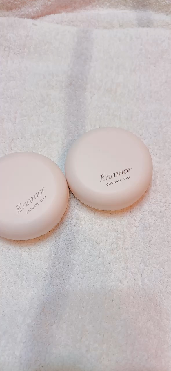 グッバイオイリー/Enamor/プレストパウダーの動画クチコミ3つ目