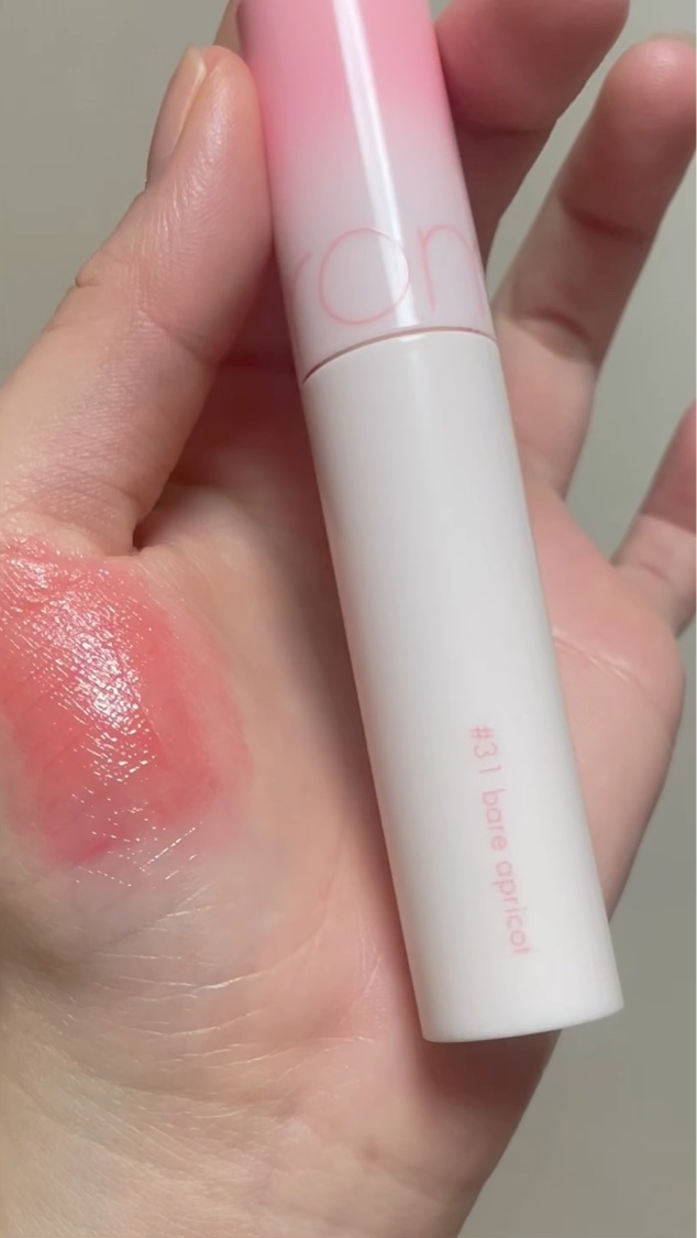 ジューシーラスティングティント/rom&nd/リップティントを使ったクチコミ（1枚目）