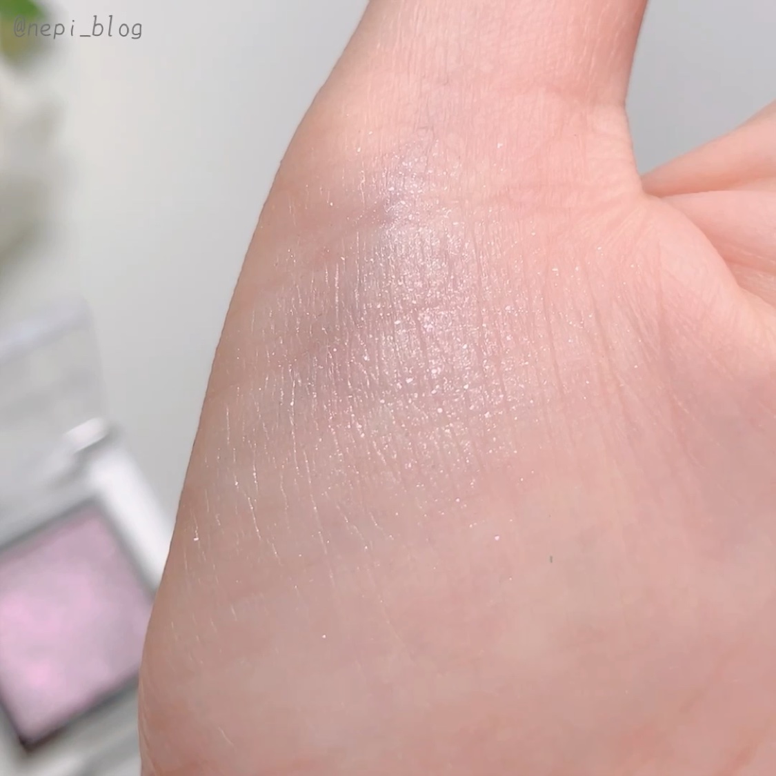  アディクション　ザ アイシャドウ プリズム/ADDICTION/単色アイシャドウを使ったクチコミ（3枚目）