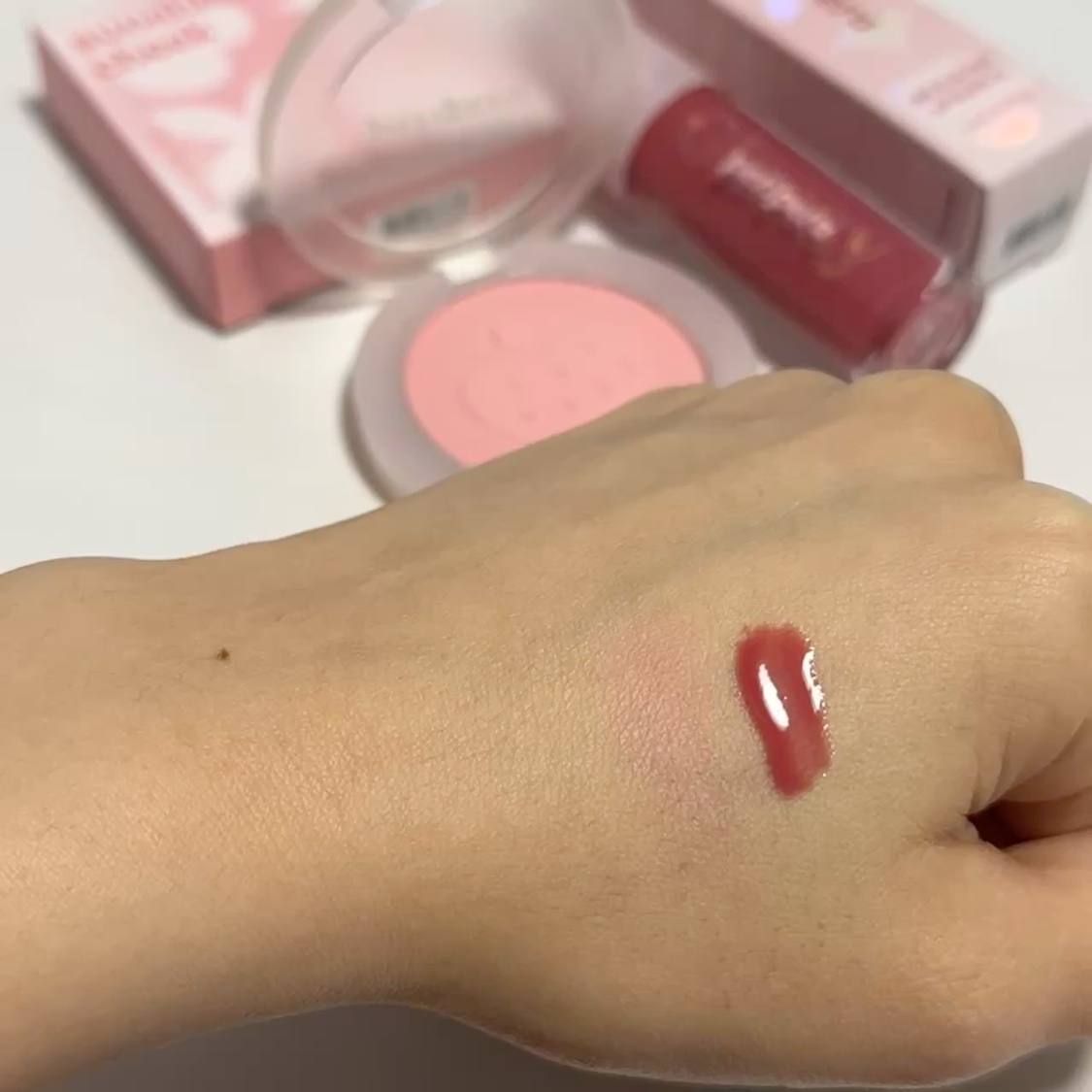 ピュア ブラッシュド サンシャイン チーク/PERIPERA/パウダーチークの動画クチコミ4つ目